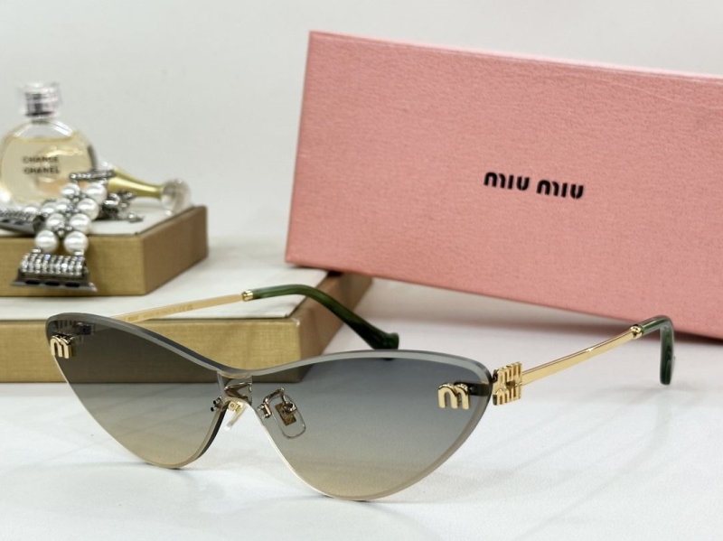 Miu miu Sunglasses